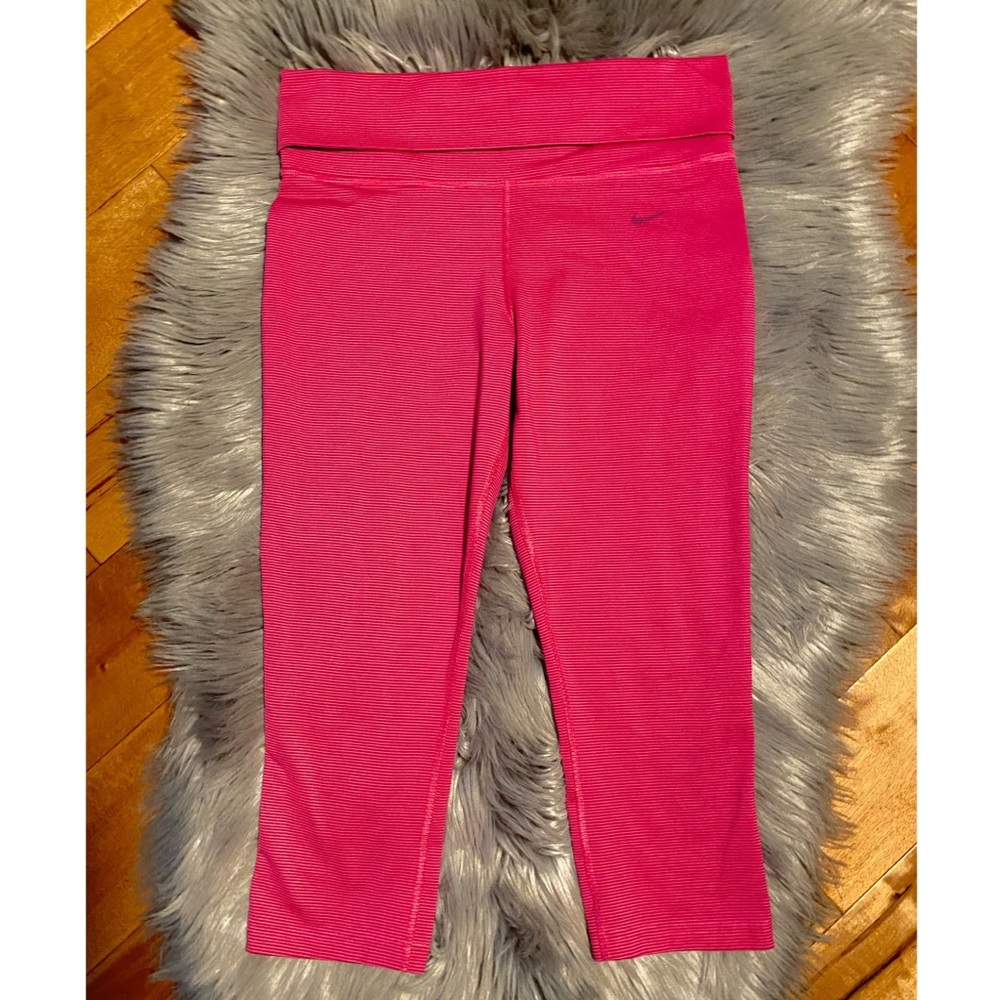 Nike Legend Tight Fit Training Capris Size Medium